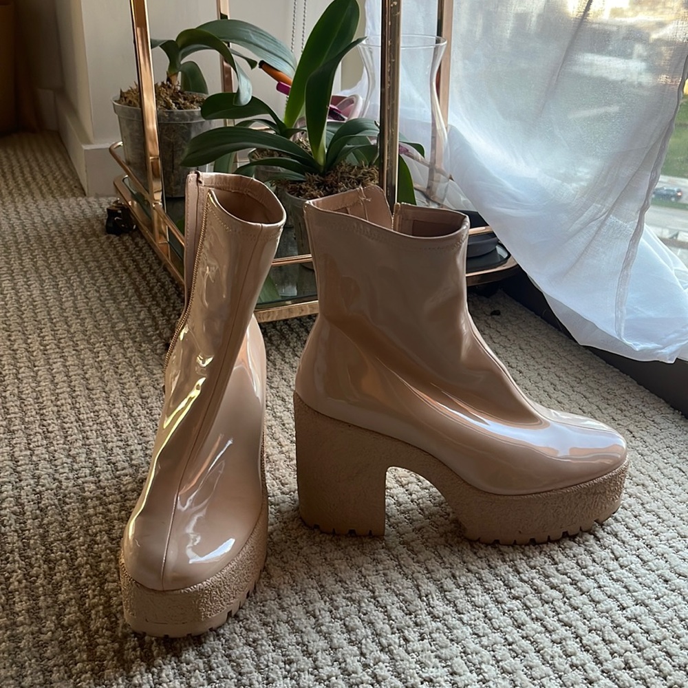 Steve Madden go go boots (outcast)